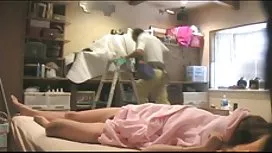 夫人和两个奴隶