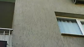 学生在桌子上