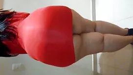 她真的很饿（Susi Gala）（2013）